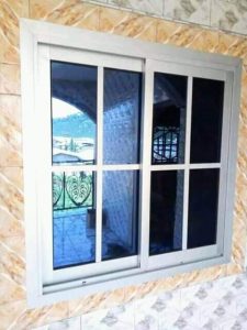 fenêtre sur mesure à Savigny-en-Terre-Plaine